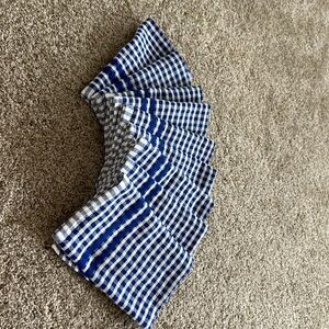 Set of nine white and blue gingham dinner napkins, all cotton